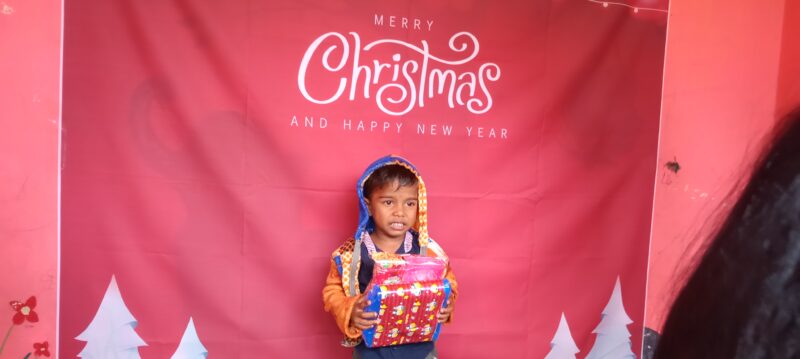 Be the Gift of Hope This Christmas